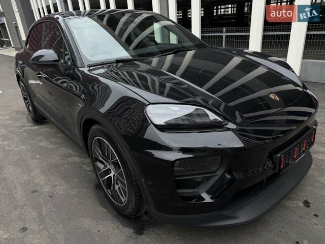 Порше Масан 2024 у Києві на Automoto.ua Чорний Порше Масан, об'ємом двигуна 0 л та пробігом 1 тис. км за 115555 $, фото 4 на Automoto.ua