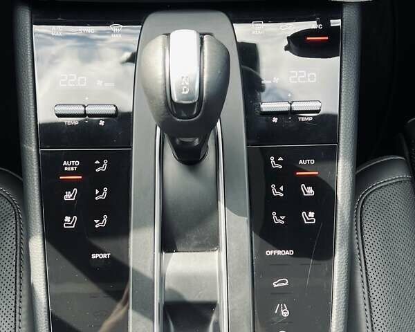 Чорний Порше Масан, об'ємом двигуна 2 л та пробігом 3 тис. км за 64900 $, фото 26 на Automoto.ua