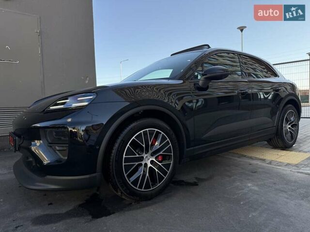 Черный Порше Масан, объемом двигателя 0 л и пробегом 2 тыс. км за 114000 $, фото 44 на Automoto.ua