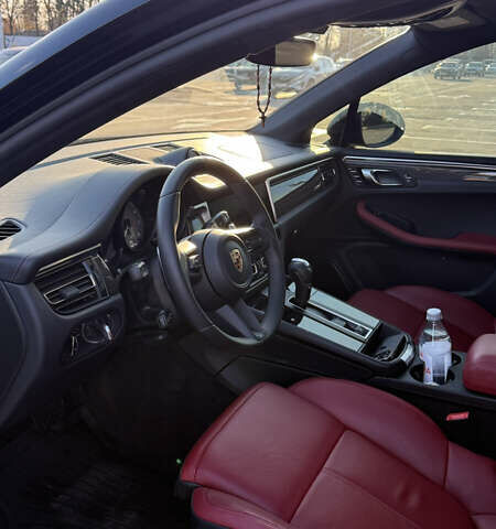 Чорний Порше Масан, об'ємом двигуна 2.89 л та пробігом 12 тис. км за 100000 $, фото 22 на Automoto.ua