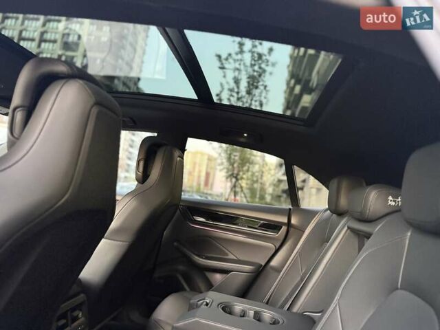 Черный Порше Масан, объемом двигателя 0 л и пробегом 2 тыс. км за 111000 $, фото 31 на Automoto.ua