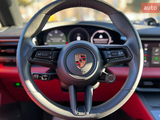 Черный Порше Масан, объемом двигателя 0 л и пробегом 1 тыс. км за 105500 $, фото 10 на Automoto.ua