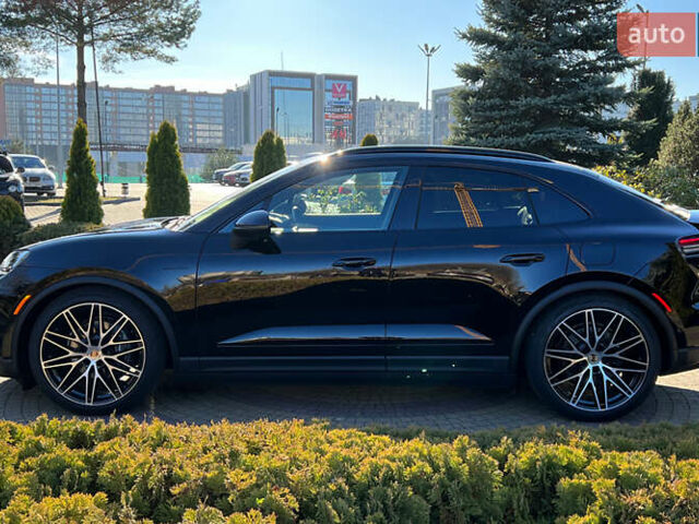 Черный Порше Масан, объемом двигателя 0 л и пробегом 1 тыс. км за 105500 $, фото 3 на Automoto.ua