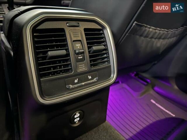 Фиолетовый Порше Масан, объемом двигателя 1.98 л и пробегом 31 тыс. км за 70500 $, фото 22 на Automoto.ua