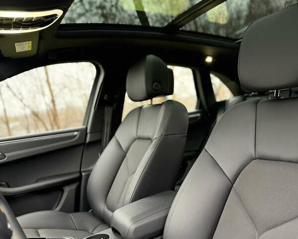 Фіолетовий Порше Масан, об'ємом двигуна 1.98 л та пробігом 9 тис. км за 63900 $, фото 13 на Automoto.ua