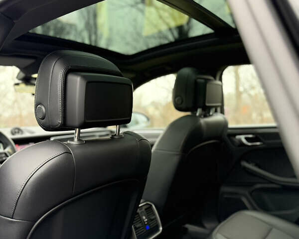 Фіолетовий Порше Масан, об'ємом двигуна 1.98 л та пробігом 9 тис. км за 63900 $, фото 14 на Automoto.ua