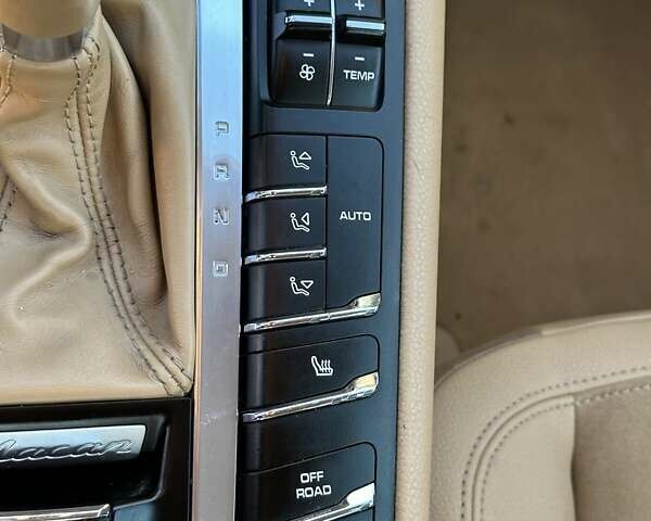 Коричневий Порше Масан, об'ємом двигуна 3 л та пробігом 206 тис. км за 21400 $, фото 34 на Automoto.ua