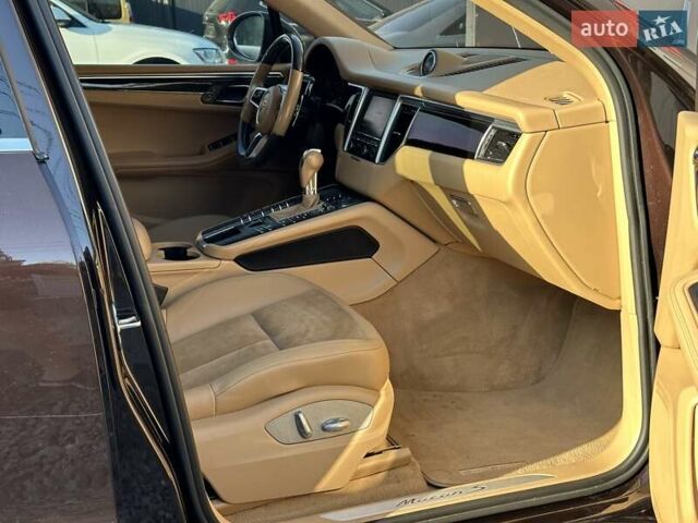 Коричневий Порше Масан, об'ємом двигуна 3 л та пробігом 206 тис. км за 21400 $, фото 46 на Automoto.ua