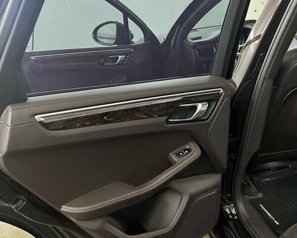 Порше Масан 2016 в Киеве на Automoto.ua Коричневый Порше Масан, объемом двигателя 3 л и пробегом 179 тыс. км за 38500 $, фото 9 на Automoto.ua