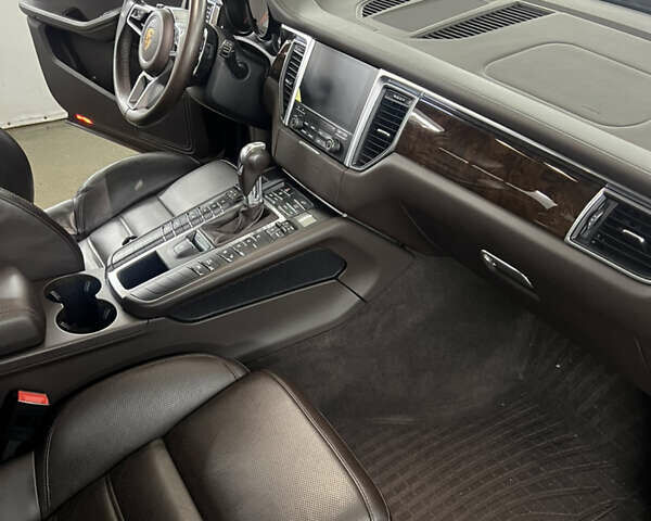 Порше Масан 2016 в Киеве на Automoto.ua Коричневый Порше Масан, объемом двигателя 3 л и пробегом 179 тыс. км за 38500 $, фото 3 на Automoto.ua