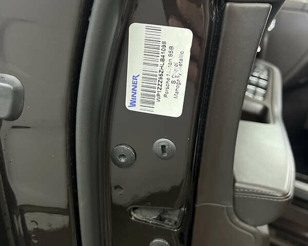 Порше Масан 2016 в Киеве на Automoto.ua Коричневый Порше Масан, объемом двигателя 3 л и пробегом 179 тыс. км за 38500 $, фото 10 на Automoto.ua