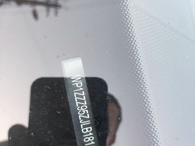 Червоний Порше Масан, об'ємом двигуна 2 л та пробігом 98 тис. км за 30086 $, фото 7 на Automoto.ua