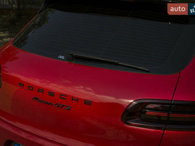 Красный Порше Масан, объемом двигателя 3 л и пробегом 102 тыс. км за 41500 $, фото 8 на Automoto.ua