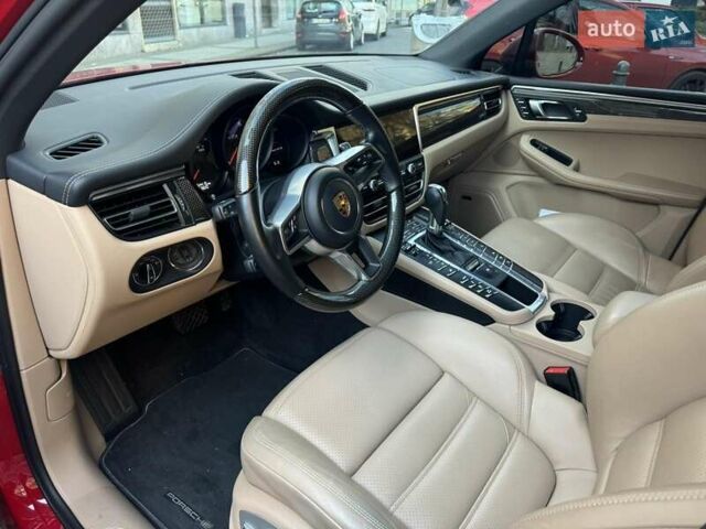 Красный Порше Масан, объемом двигателя 2.89 л и пробегом 54 тыс. км за 61000 $, фото 4 на Automoto.ua