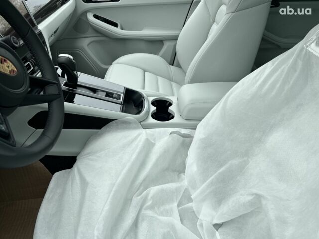 Порше Масан, объемом двигателя 3 л и пробегом 1 тыс. км за 135451 $, фото 23 на Automoto.ua