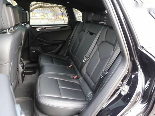 Порше Масан, объемом двигателя 3 л и пробегом 33 тыс. км за 63000 $, фото 8 на Automoto.ua