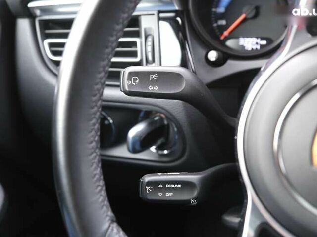 Порше Масан, объемом двигателя 3 л и пробегом 33 тыс. км за 63000 $, фото 27 на Automoto.ua