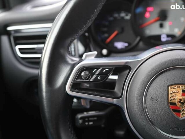 Порше Масан, объемом двигателя 3 л и пробегом 33 тыс. км за 63000 $, фото 26 на Automoto.ua