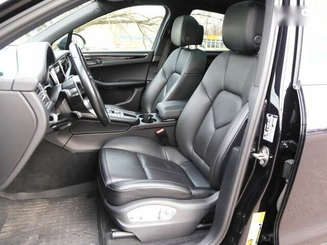 Порше Масан, объемом двигателя 3 л и пробегом 33 тыс. км за 63000 $, фото 7 на Automoto.ua