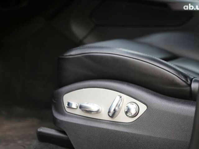 Порше Масан, объемом двигателя 3 л и пробегом 33 тыс. км за 63000 $, фото 21 на Automoto.ua