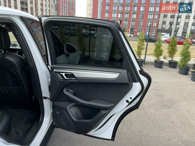 Порше Масан, объемом двигателя 3 л и пробегом 155 тыс. км за 25900 $, фото 17 на Automoto.ua