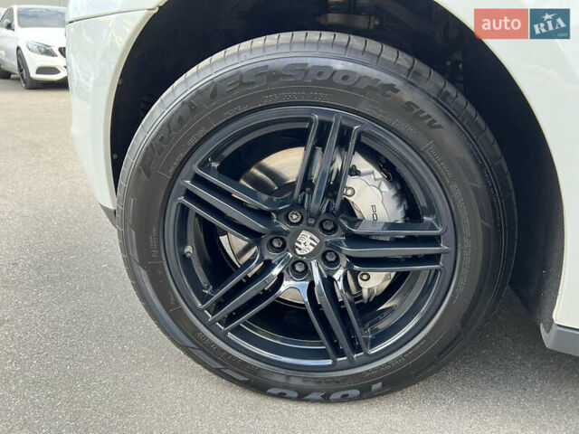 Порше Масан, объемом двигателя 3 л и пробегом 155 тыс. км за 25900 $, фото 3 на Automoto.ua
