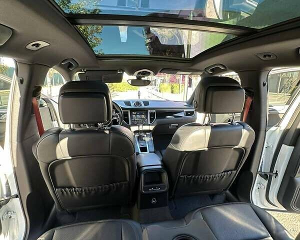 Порше Масан, объемом двигателя 3 л и пробегом 195 тыс. км за 26800 $, фото 11 на Automoto.ua