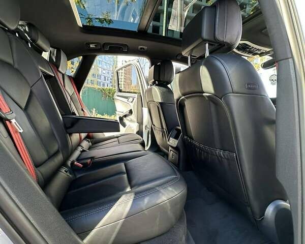 Порше Масан, объемом двигателя 3 л и пробегом 195 тыс. км за 26800 $, фото 56 на Automoto.ua