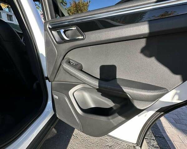 Порше Масан, объемом двигателя 3 л и пробегом 195 тыс. км за 26800 $, фото 19 на Automoto.ua