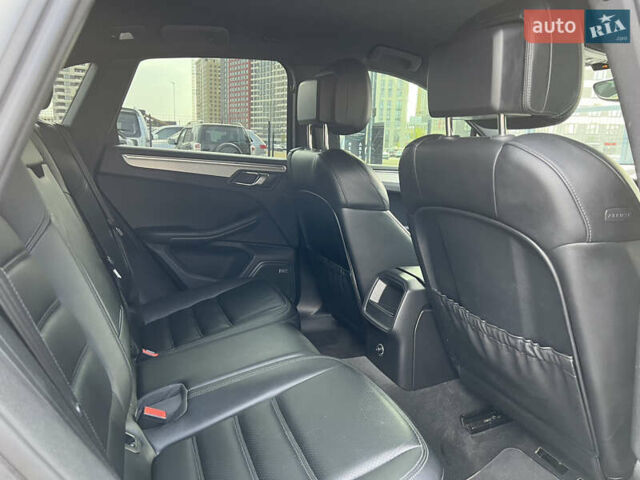 Порше Масан, объемом двигателя 3 л и пробегом 155 тыс. км за 25900 $, фото 18 на Automoto.ua