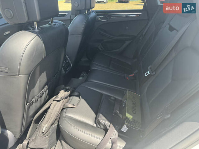 Порше Масан, объемом двигателя 3 л и пробегом 123 тыс. км за 23900 $, фото 9 на Automoto.ua