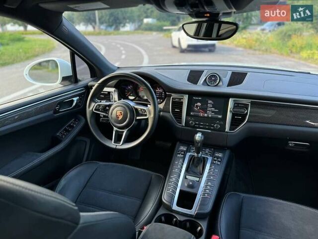 Порше Масан, объемом двигателя 3 л и пробегом 135 тыс. км за 32000 $, фото 10 на Automoto.ua