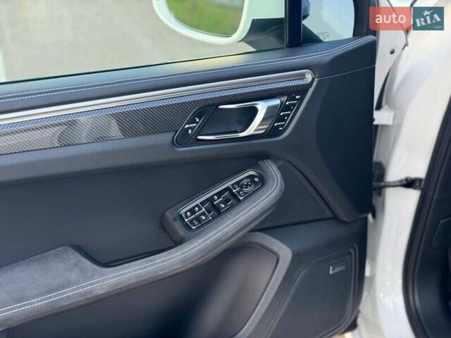Порше Масан, объемом двигателя 3 л и пробегом 135 тыс. км за 32000 $, фото 9 на Automoto.ua