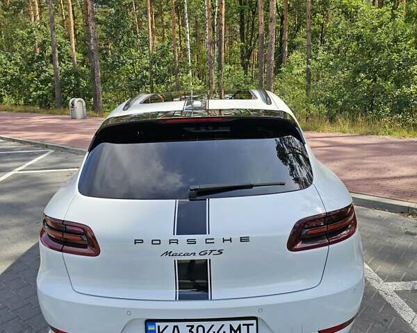 Порше Масан, объемом двигателя 3 л и пробегом 135 тыс. км за 32000 $, фото 3 на Automoto.ua