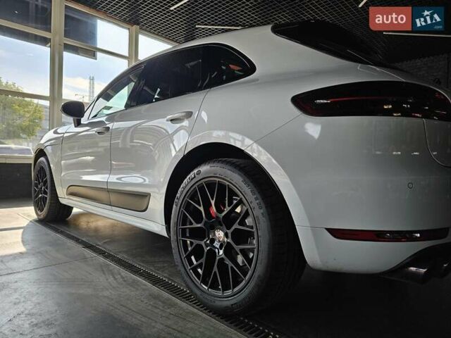 Порше Масан, объемом двигателя 3 л и пробегом 135 тыс. км за 32000 $, фото 4 на Automoto.ua
