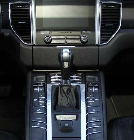 Порше Масан, объемом двигателя 2 л и пробегом 76 тыс. км за 26000 $, фото 24 на Automoto.ua