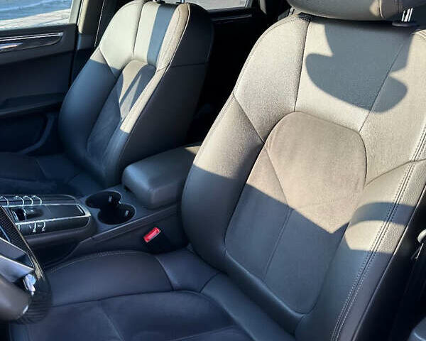 Порше Масан, объемом двигателя 1.98 л и пробегом 72 тыс. км за 41900 $, фото 20 на Automoto.ua