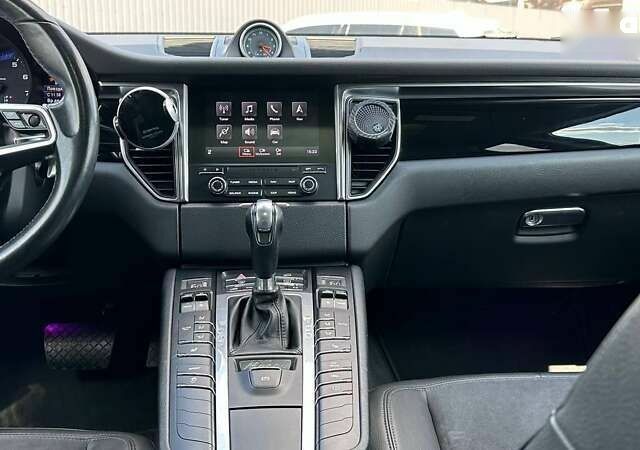 Порше Масан, объемом двигателя 2 л и пробегом 62 тыс. км за 31999 $, фото 15 на Automoto.ua