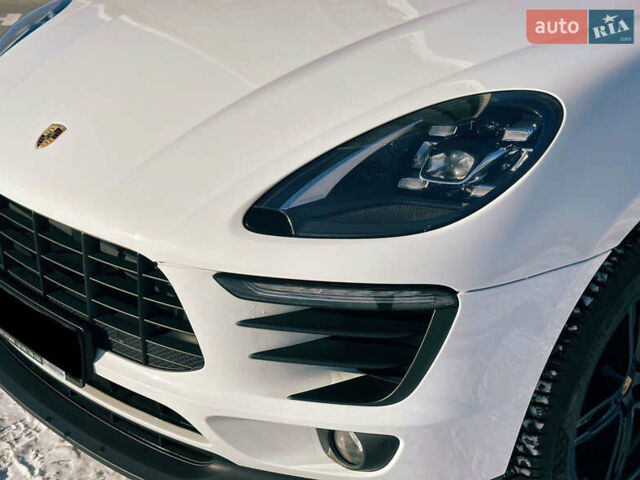 Порше Масан, объемом двигателя 1.98 л и пробегом 72 тыс. км за 41900 $, фото 4 на Automoto.ua