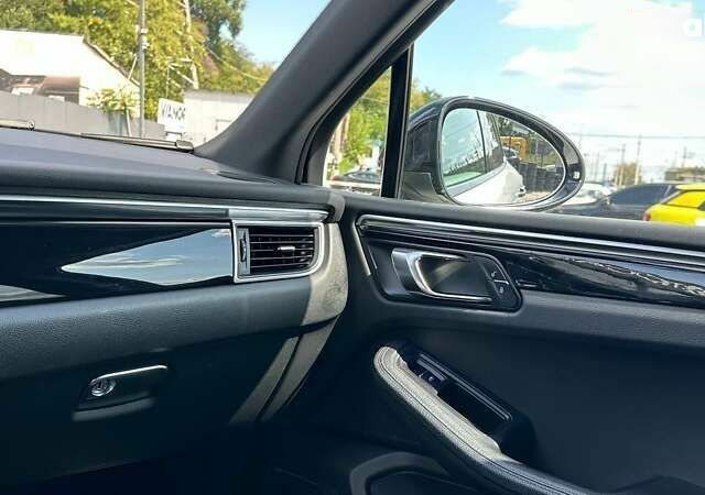 Порше Масан, объемом двигателя 2 л и пробегом 62 тыс. км за 31999 $, фото 12 на Automoto.ua