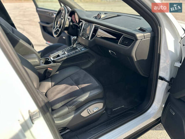 Порше Масан, объемом двигателя 2 л и пробегом 128 тыс. км за 32000 $, фото 15 на Automoto.ua