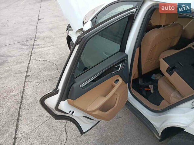 Порше Масан, объемом двигателя 2 л и пробегом 62 тыс. км за 16000 $, фото 1 на Automoto.ua