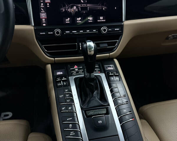 Порше Масан, объемом двигателя 3 л и пробегом 71 тыс. км за 46500 $, фото 31 на Automoto.ua