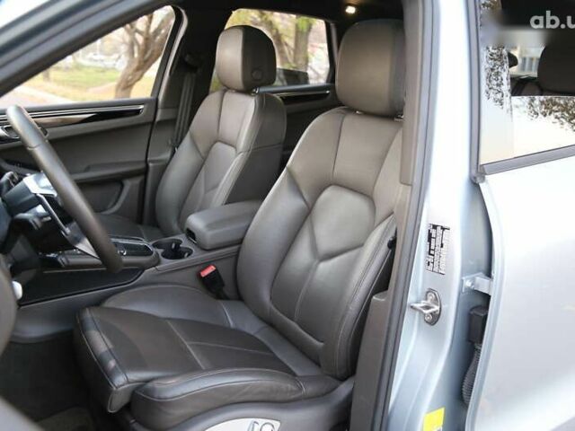 Порше Масан, объемом двигателя 2 л и пробегом 42 тыс. км за 39900 $, фото 8 на Automoto.ua
