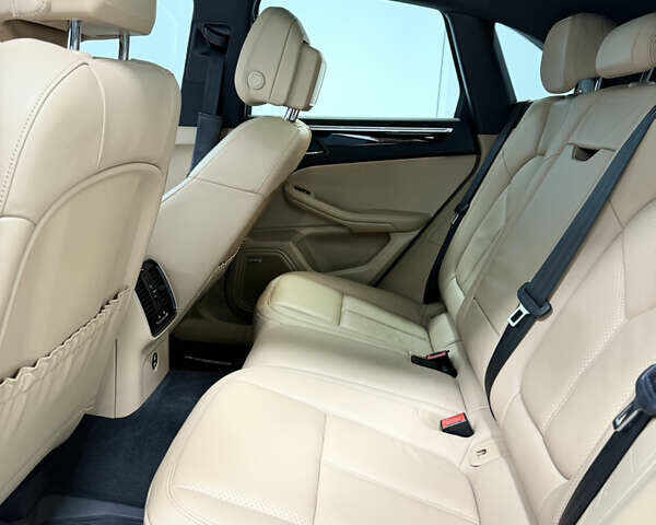 Порше Масан, объемом двигателя 3 л и пробегом 71 тыс. км за 46500 $, фото 33 на Automoto.ua