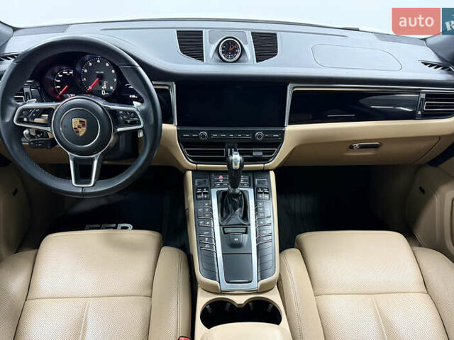 Порше Масан, объемом двигателя 3 л и пробегом 71 тыс. км за 46500 $, фото 26 на Automoto.ua