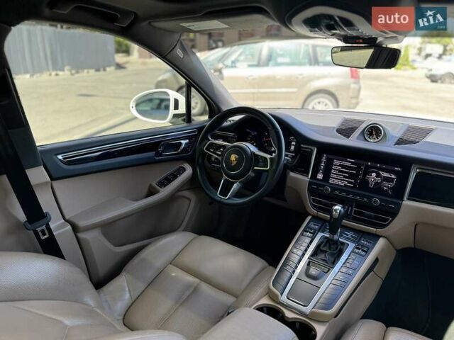 Порше Масан, объемом двигателя 1.98 л и пробегом 45 тыс. км за 44600 $, фото 21 на Automoto.ua
