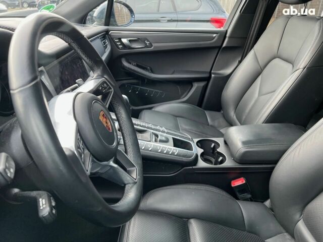 Порше Масан, объемом двигателя 2 л и пробегом 34 тыс. км за 71729 $, фото 11 на Automoto.ua