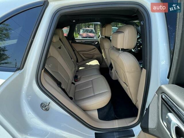 Порше Масан, объемом двигателя 1.98 л и пробегом 45 тыс. км за 44600 $, фото 57 на Automoto.ua