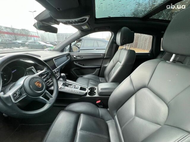 Порше Масан, объемом двигателя 2 л и пробегом 34 тыс. км за 71729 $, фото 7 на Automoto.ua